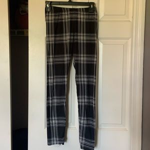Black and grey plaid leggings